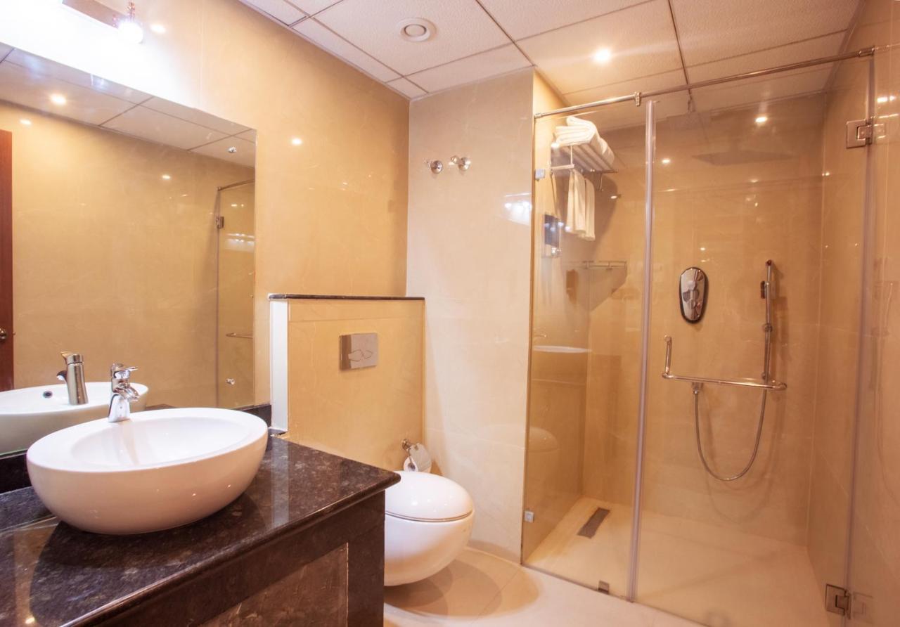 Kingston Hotel บังกาลอร์ ภายนอก รูปภาพ