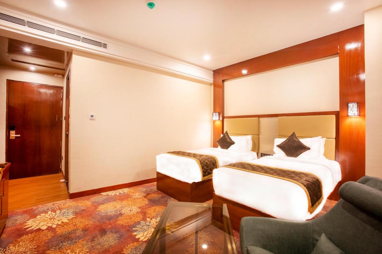 Kingston Hotel บังกาลอร์ ภายนอก รูปภาพ