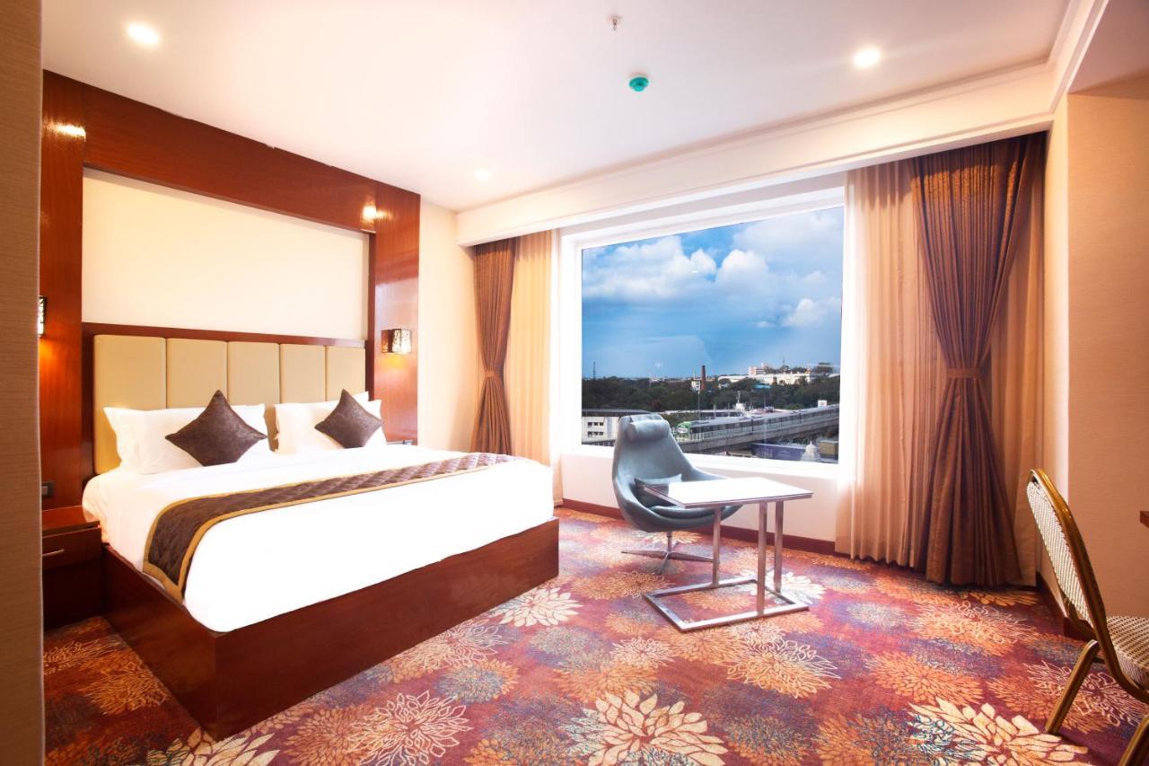 Kingston Hotel บังกาลอร์ ภายนอก รูปภาพ