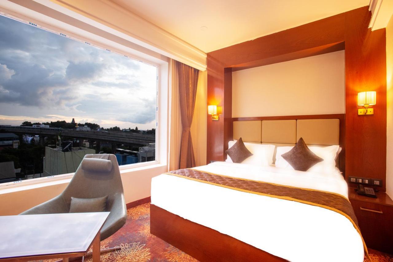 Kingston Hotel บังกาลอร์ ภายนอก รูปภาพ