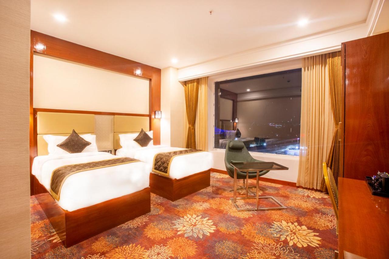 Kingston Hotel บังกาลอร์ ภายนอก รูปภาพ