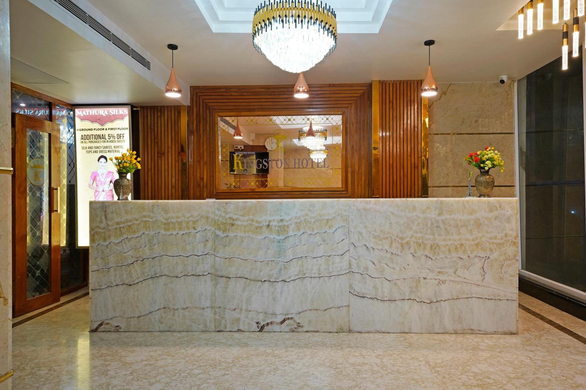 Kingston Hotel บังกาลอร์ ภายนอก รูปภาพ