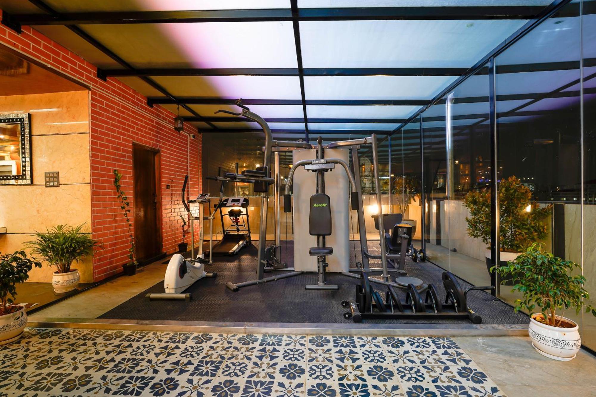 Kingston Hotel บังกาลอร์ ภายนอก รูปภาพ