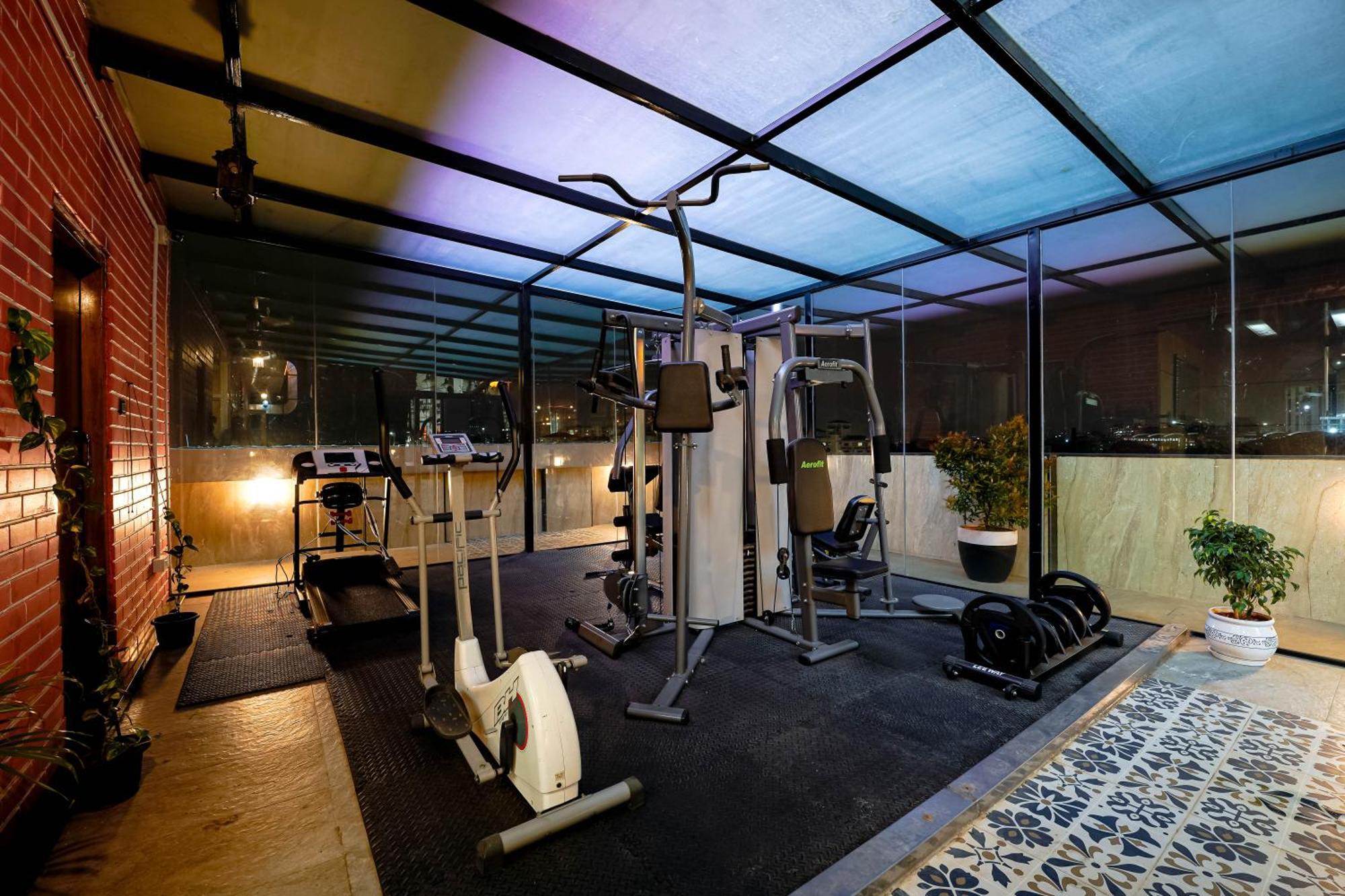 Kingston Hotel บังกาลอร์ ภายนอก รูปภาพ