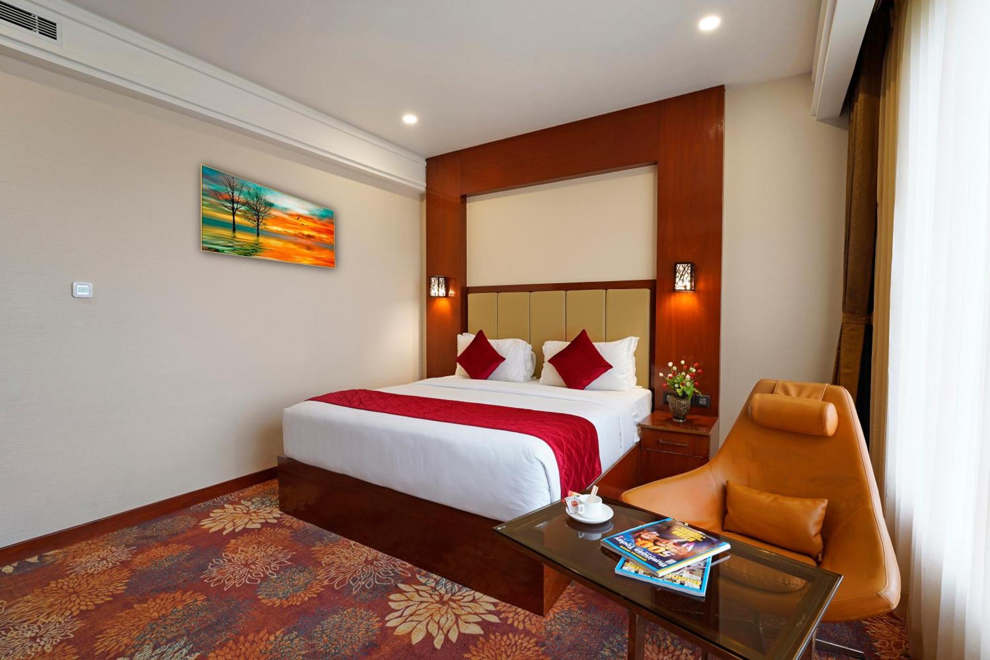 Kingston Hotel บังกาลอร์ ภายนอก รูปภาพ